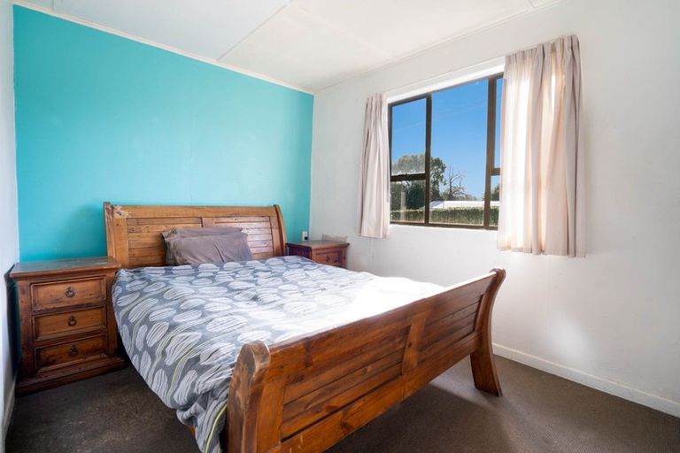 Photo of property in 11 Great North Road, Te Kamo, Whangarei, 0112