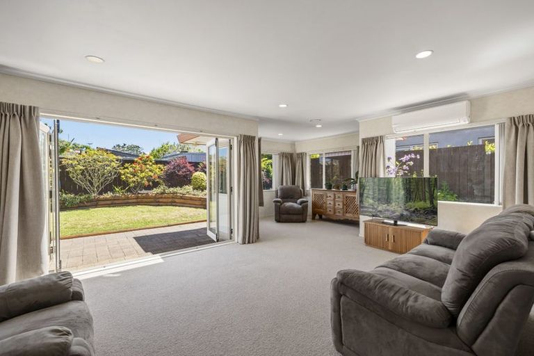 Photo of property in 1 Tui Street, Mount Maunganui, 3116