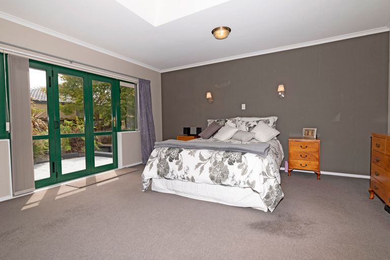 Photo of property in 5 Hoya Court, Henderson, Auckland, 0610