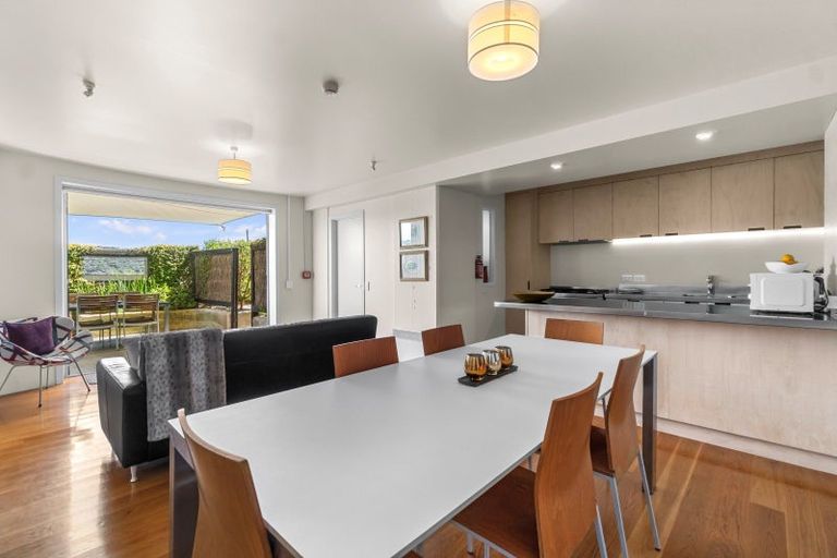 Photo of property in 88 Wallis Street, Raglan, 3225