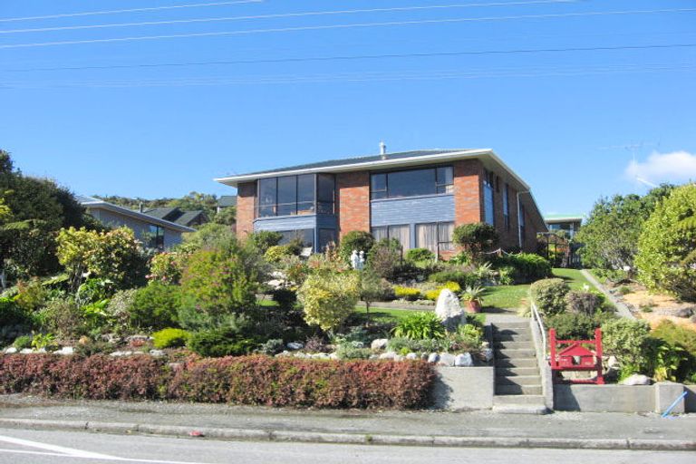 Photo of property in 83 Main South Road, Karoro, Greymouth, 7805