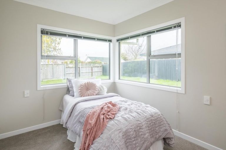 Photo of property in 60 Sylvan Avenue, Waikanae, 5036