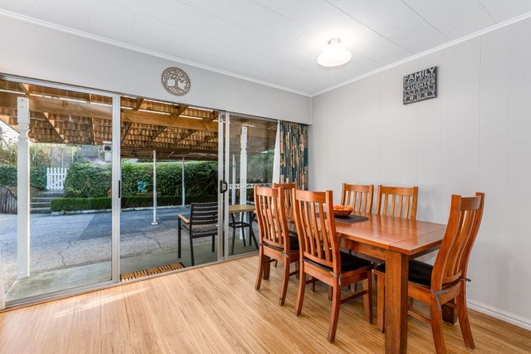 Photo of property in 43 Moores Valley Road, Wainuiomata, Lower Hutt, 5014