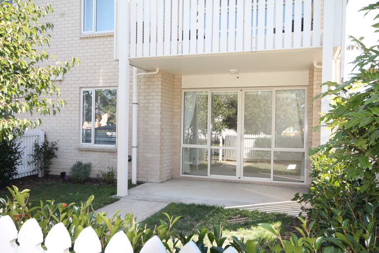 Photo of property in 1/100 Edinburgh Street, Pukekohe, 2120