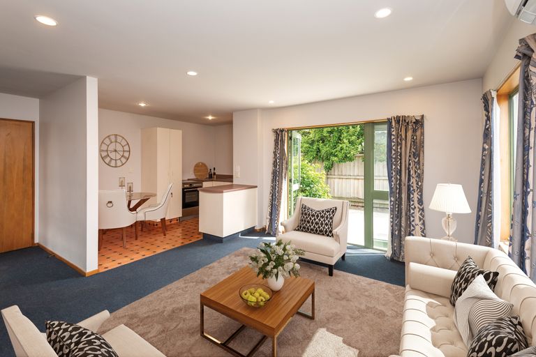 Photo of property in 2/11 Crohane Place, Addington, Christchurch, 8024