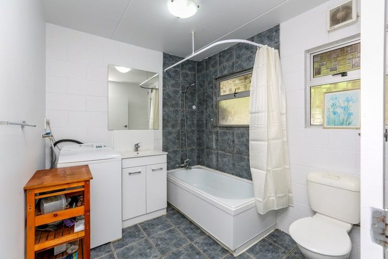 Photo of property in 2/57 Carrington Street, Lower Vogeltown, New Plymouth, 4310