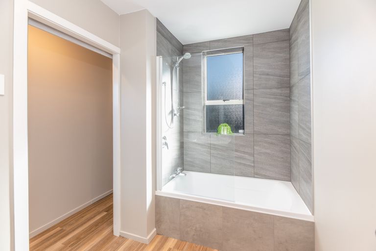 Photo of property in 74 Cumnor Terrace, Woolston, Christchurch, 8023