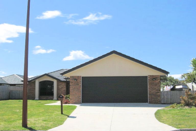 Photo of property in 37 Pirika Place, Papamoa Beach, Papamoa, 3118