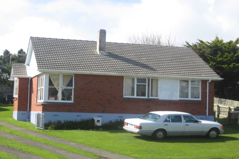 Photo of property in 11 Tumai Street, Spotswood, New Plymouth, 4310