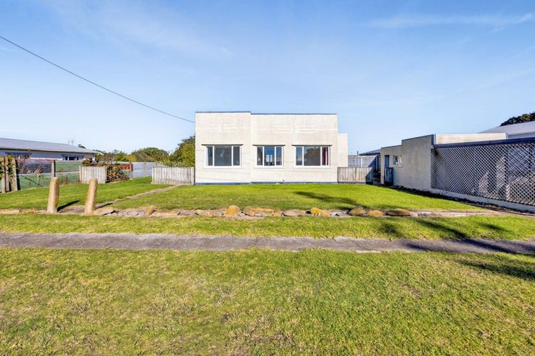 Photo of property in 35 Norfolk Street, Patea, 4520