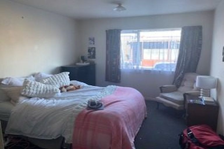 Photo of property in 28 Hyde Street, North Dunedin, Dunedin, 9016