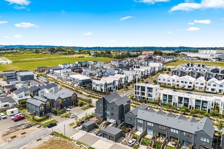 Photo of property in 100 Tarapuka Road, Westgate, Auckland, 0814