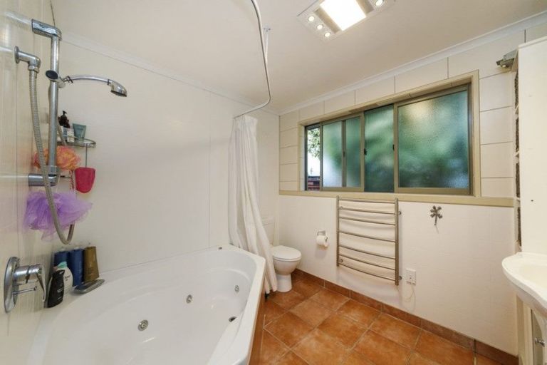 Photo of property in 78 Benmore Avenue, Cloverlea, Palmerston North, 4412