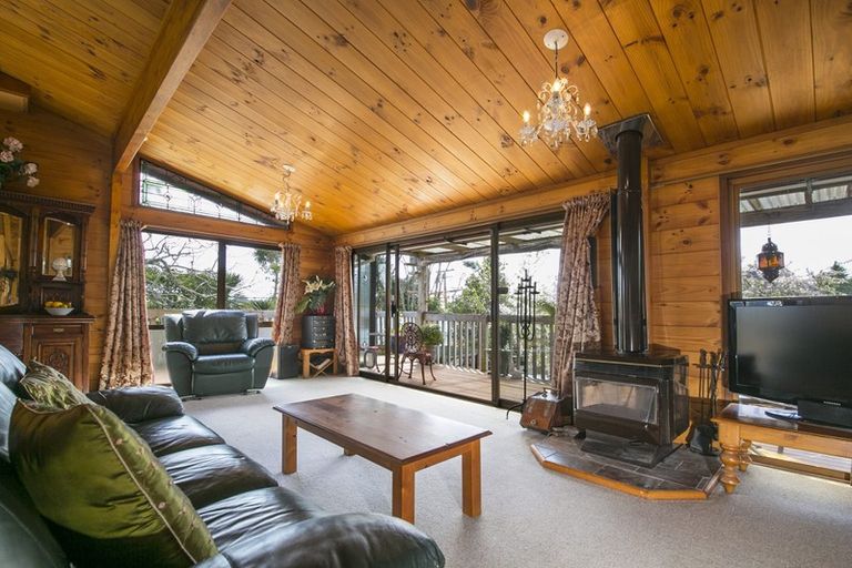 Photo of property in 313 Glengarry Road, Glen Eden, Auckland, 0602