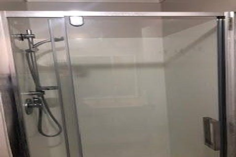 Photo of property in 9 Sherpa Place, Massey, Auckland, 0614