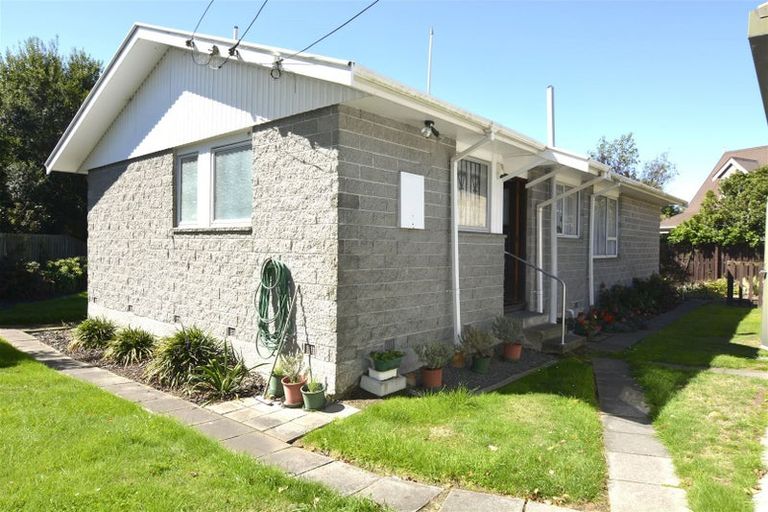 Photo of property in 90 Halswell Junction Road, Halswell, Christchurch, 8025