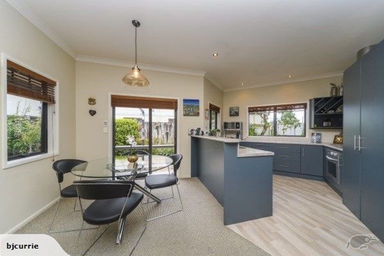 Photo of property in 45 Fitchett Street, Palmerston North, 4410