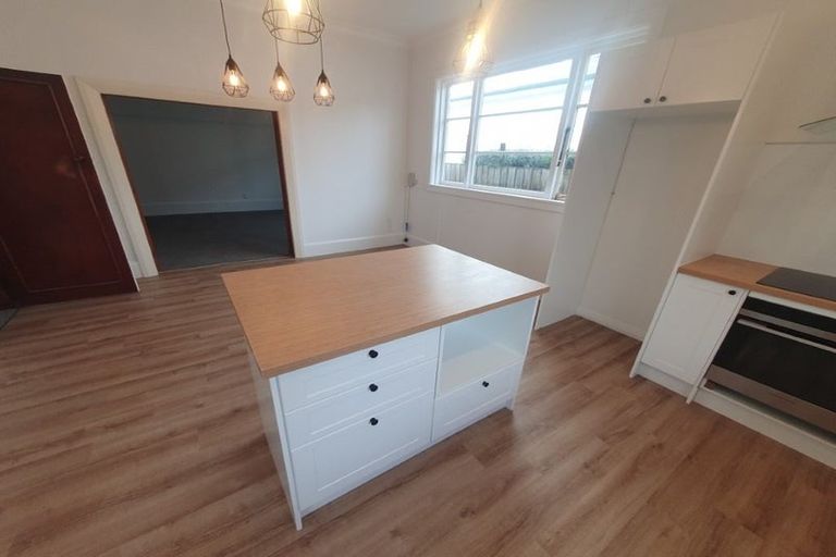 Photo of property in 26 Dampier Street, Woolston, Christchurch, 8023