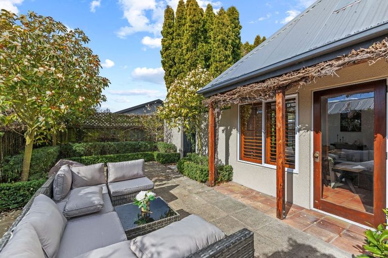 Photo of property in 2/151 Idris Road, Strowan, Christchurch, 8052