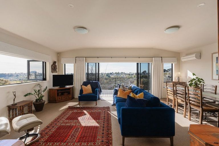 Photo of property in 30 La Cumbre Close, Bethlehem, Tauranga, 3110