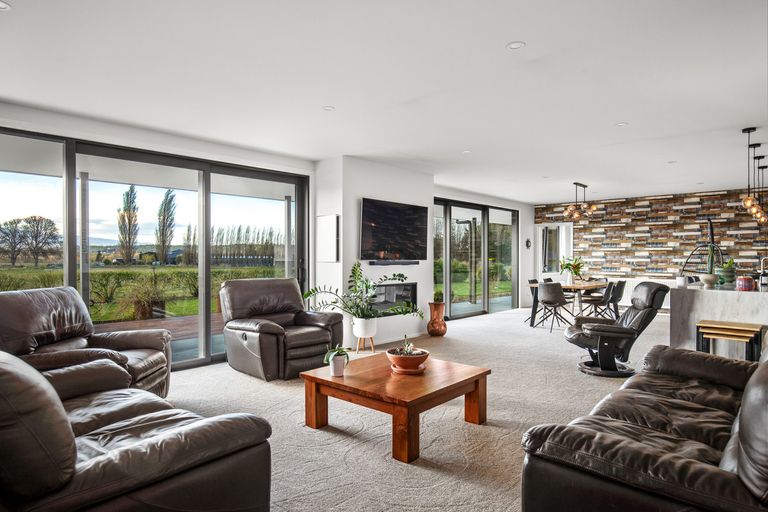 Photo of property in 4 Padgets Lane, Earnscleugh, Alexandra, 9391