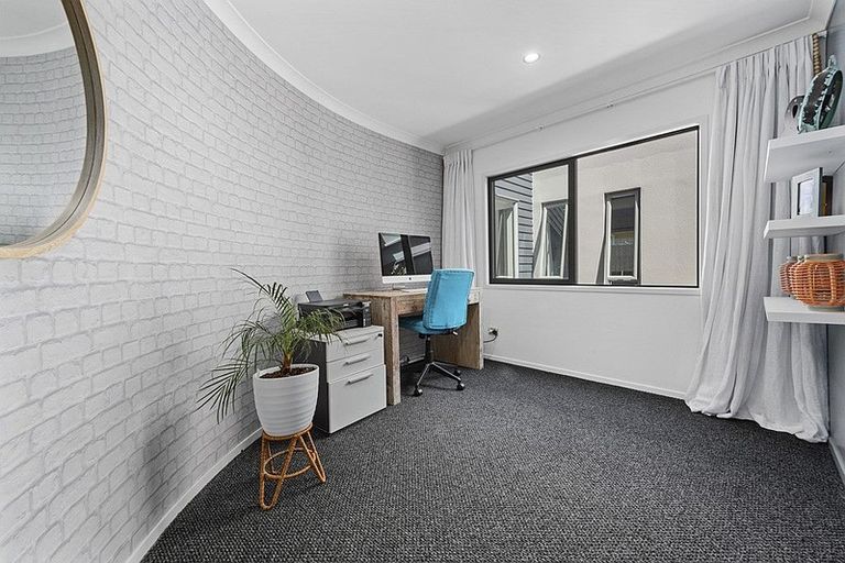 Photo of property in 47 Inverness Drive, Pyes Pa, Tauranga, 3112