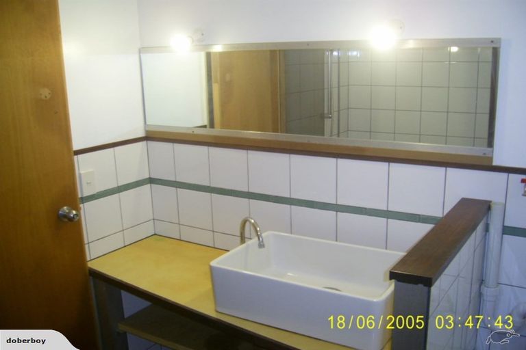 Photo of property in 4a Luxford Street, Berhampore, Wellington, 6023