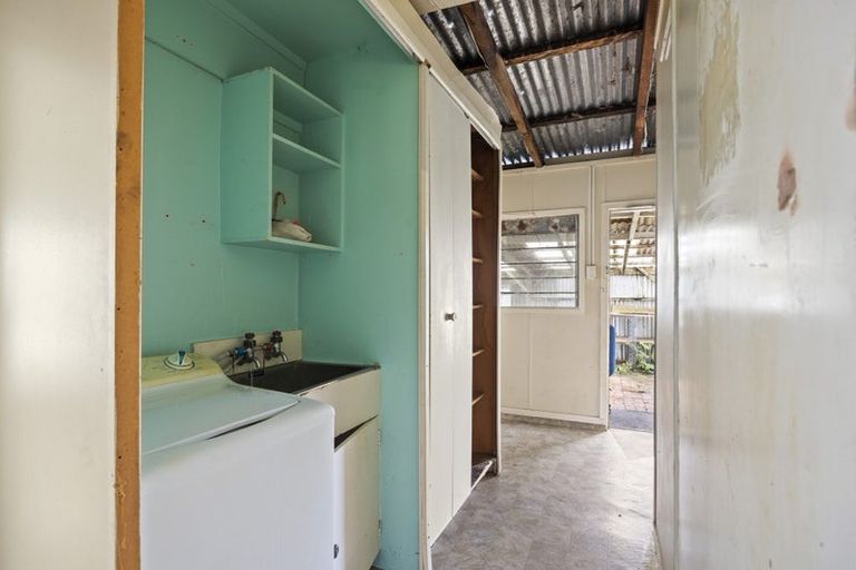 Photo of property in 11 Riemenschneider Street, Manaia, 4612