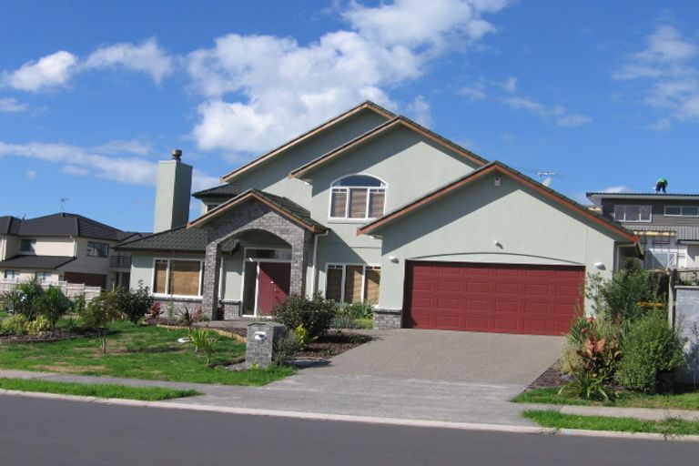 Photo of property in 43 Waimanu Bay Drive, Te Atatu Peninsula, Auckland, 0610