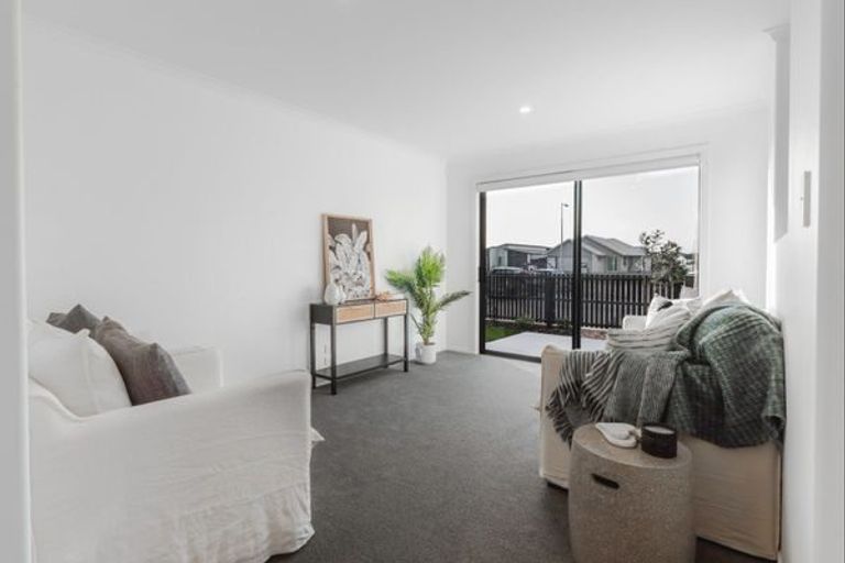 Photo of property in 20 Atutahi Lane, Papamoa, 3118