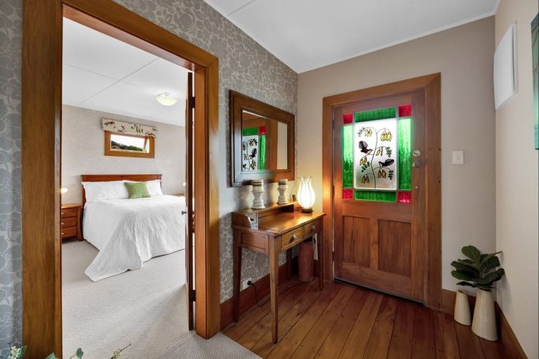 Photo of property in 13 Chilman Street, Strandon, New Plymouth, 4312