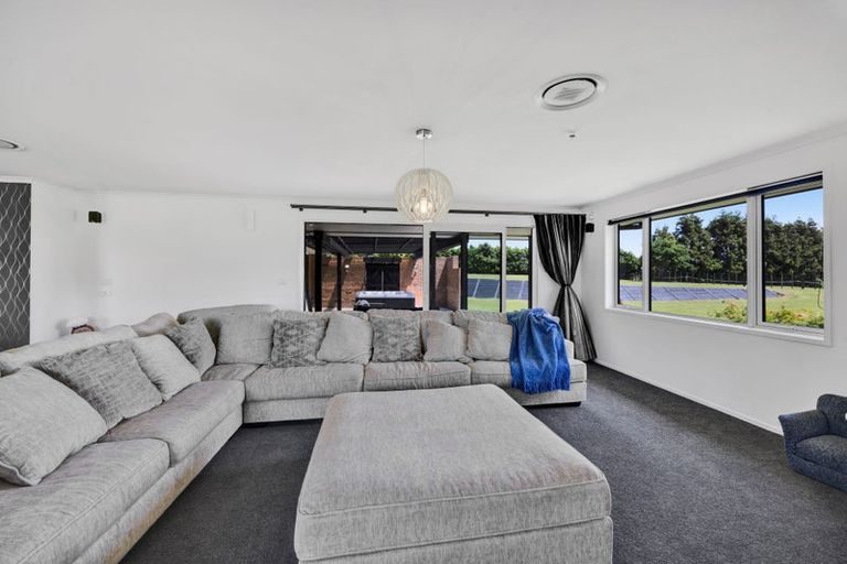 Photo of property in 1347 Carrington Road, Hurworth, New Plymouth, 4371