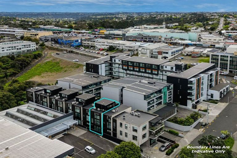 Photo of property in Sugar Lane Apartments, 5/31 Rawene Road, Birkenhead, Auckland, 0626