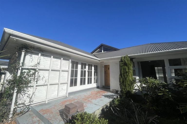 Photo of property in 1/215 Memorial Avenue, Burnside, Christchurch, 8053