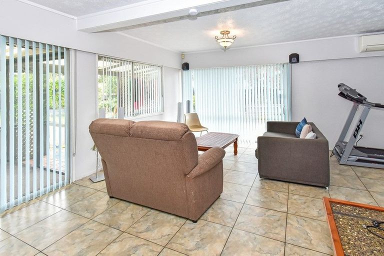 Photo of property in 81 Beeston Crescent, Manurewa, Auckland, 2102