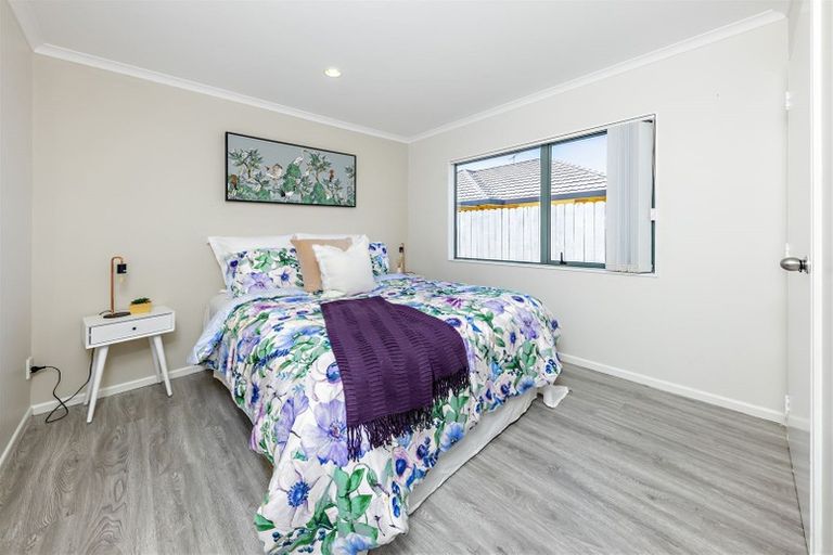 Photo of property in 12d Princess Street, Takanini, 2112