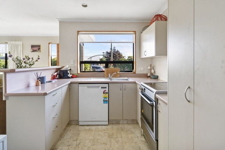 Photo of property in 29 Saint Leonards Road, Temuka, 7920