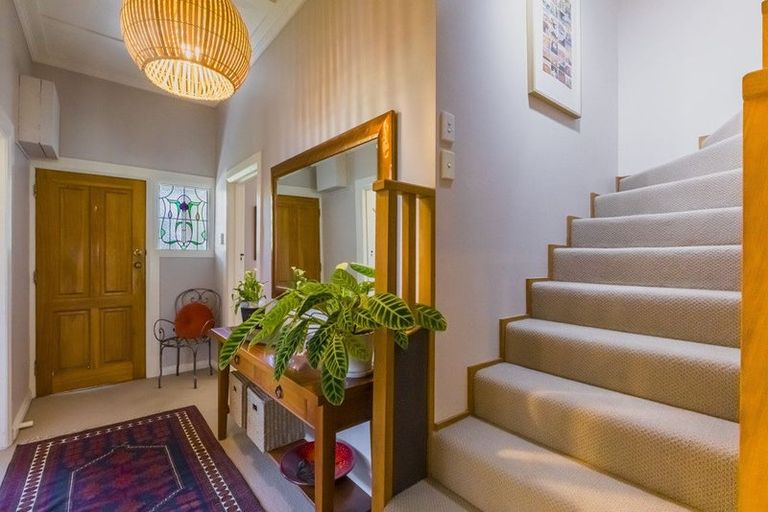 Photo of property in 142 Nelson Crescent, Napier South, Napier, 4110