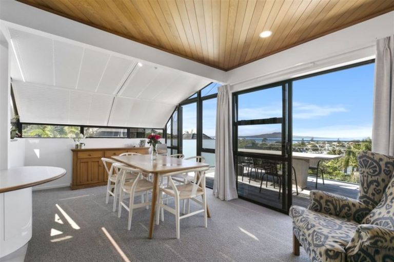 Photo of property in 2/11 Seaview Road, Castor Bay, Auckland, 0620