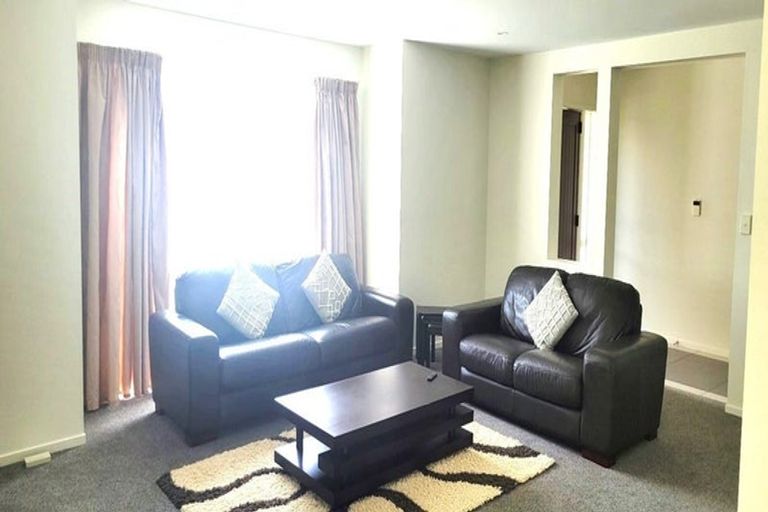 Photo of property in 48 Tongariro Drive, Aotea, Porirua, 5024