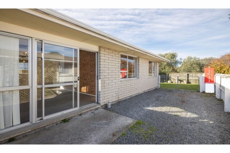 Photo of property in 2/15 Sandra Street, South New Brighton, Christchurch, 8062