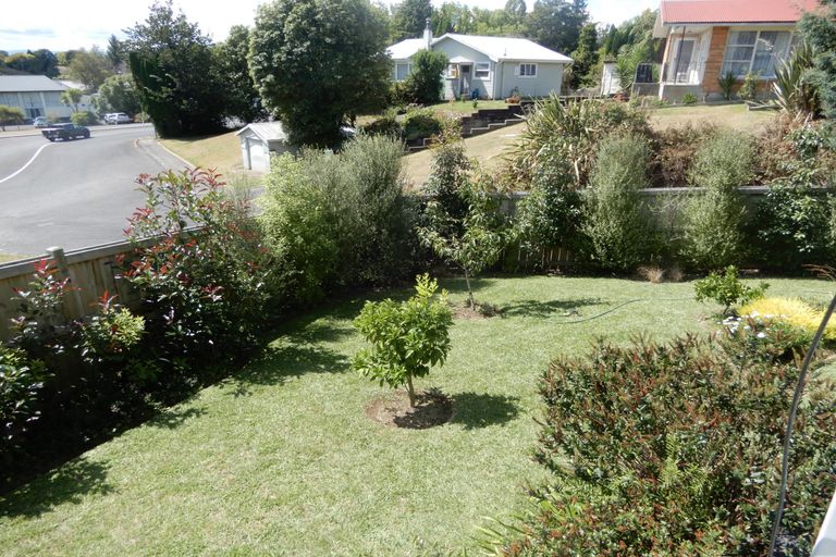 Photo of property in 2 Porritt Place, Putaruru, 3411