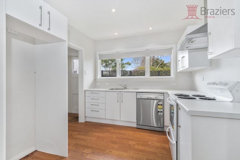 Photo of property in 33a Garreg Road, Fendalton, Christchurch, 8052