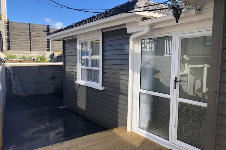 Photo of property in 39 Paynters Avenue, Strandon, New Plymouth, 4312