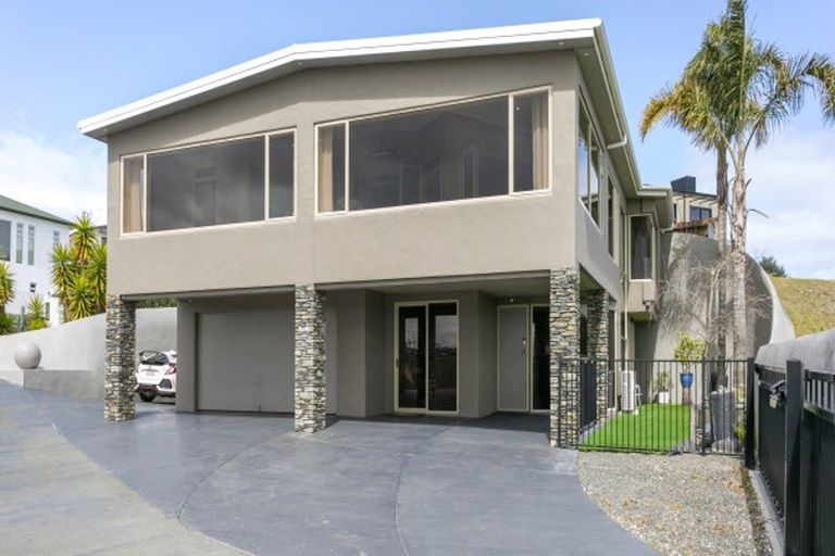 Photo of property in 382 Lake Terrace, Two Mile Bay, Taupo, 3330