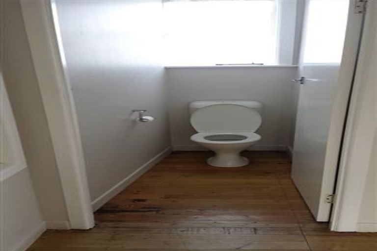 Photo of property in 10 Igloo Place, Red Hill, Papakura, 2110