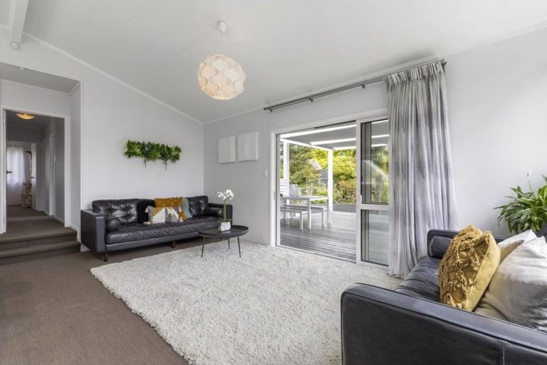 Photo of property in 22 Ashcroft Avenue, Mangere Bridge, Auckland, 2022