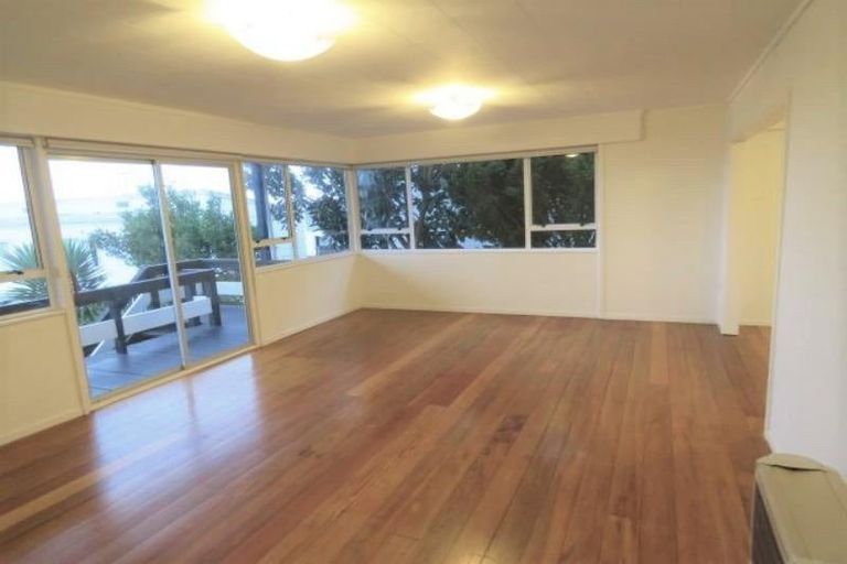 Photo of property in 129 Pendarves Street, New Plymouth, 4312