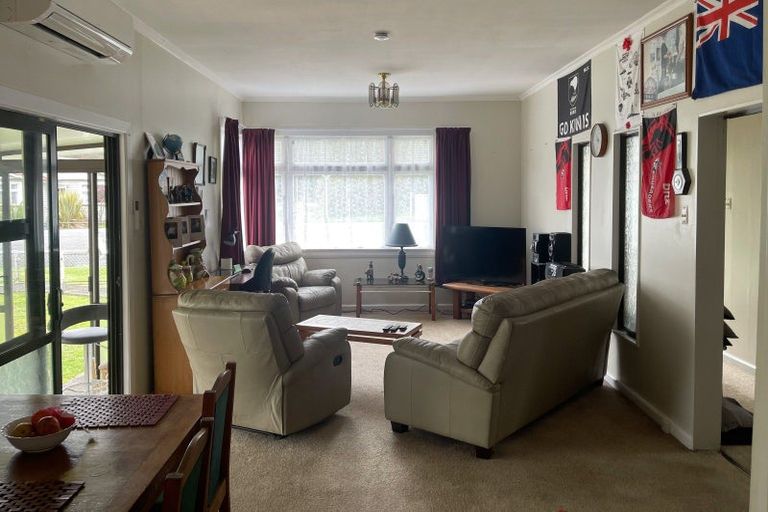 Photo of property in 3 Broadway, Reefton, 7830