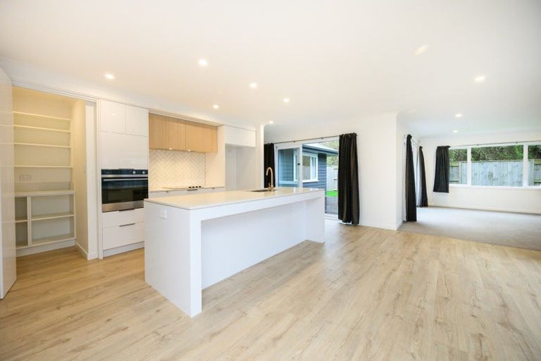 Photo of property in 29 Freedom Drive, Kelvin Grove, Palmerston North, 4414